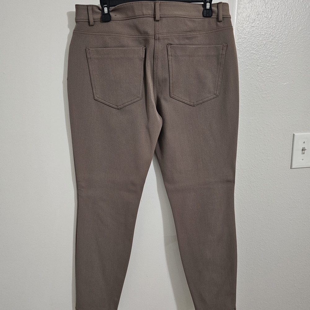 Express Women's Khaki leggings 27 lemgth